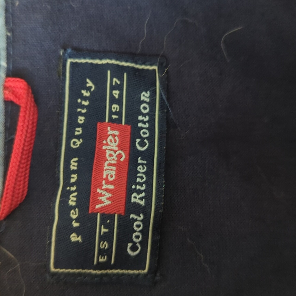 Wrangler Button Up - Picture 2 of 5